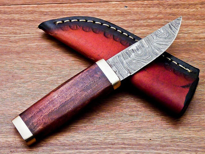 7.5” Compact Damascus Bowie Knife | Natural Wood Handle
