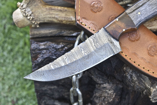 Custom Twist Damascus Skinner Knife with Hard Wood Handle and Wooden Bolster – 9 Inch Hunting Knife