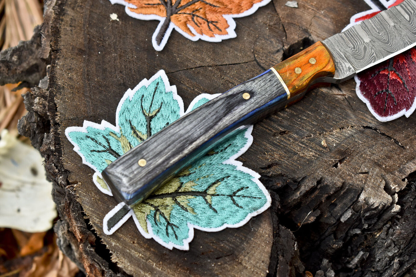 Custom Twist Damascus Skinner Knife – Hardwood Handle with Wooden Bolster & Leather Sheath