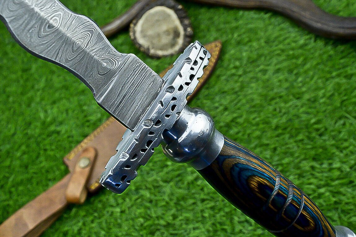 15” Damascus Kris Bowie Knife – Pakka Wood & Twisted Blade Design