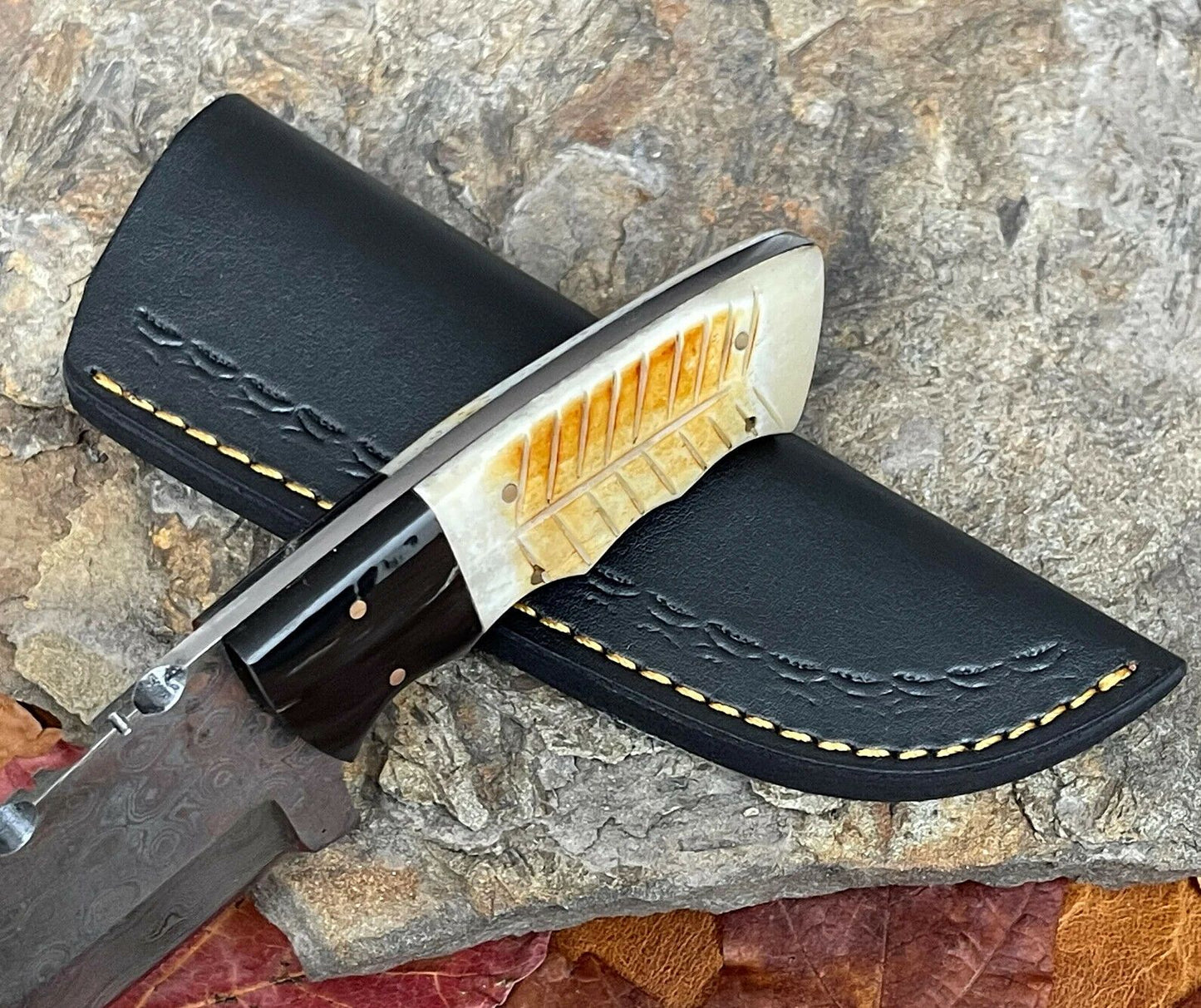 Full Tang Damascus Gut Hook Knife – Burnt Camel Bone & Buffalo Horn Handle with Leather Sheath