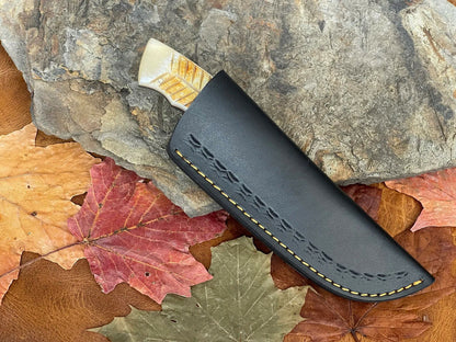 Full Tang Damascus Gut Hook Knife – Burnt Camel Bone & Buffalo Horn Handle with Leather Sheath