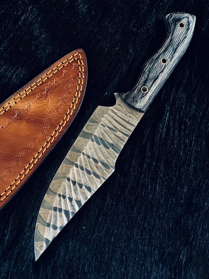 Heritage Forge 11.5 Inch Damascus Steel Bowie Hunting Knife with Wood Handle