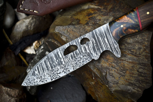 Custom Twist Damascus Skinner Knife – Walnut Wood Handle with Micarta Guard, Handmade Gift Blade