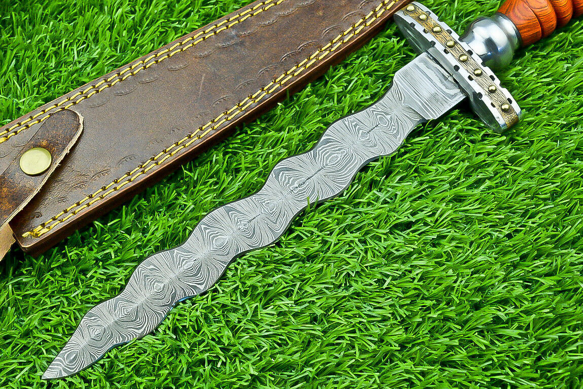 Damascus Steel Bowie Knife Kris Dagger Hunting Knife With Sheath