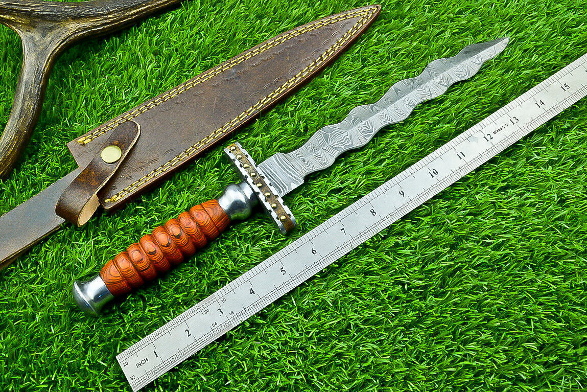 Damascus Steel Bowie Knife Kris Dagger Hunting Knife With Sheath