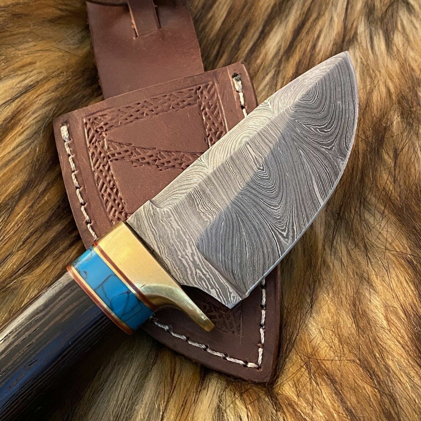 8" Custom Damascus Full Tang Bowie Knife – Twisted Steel Blade & Wood Handle