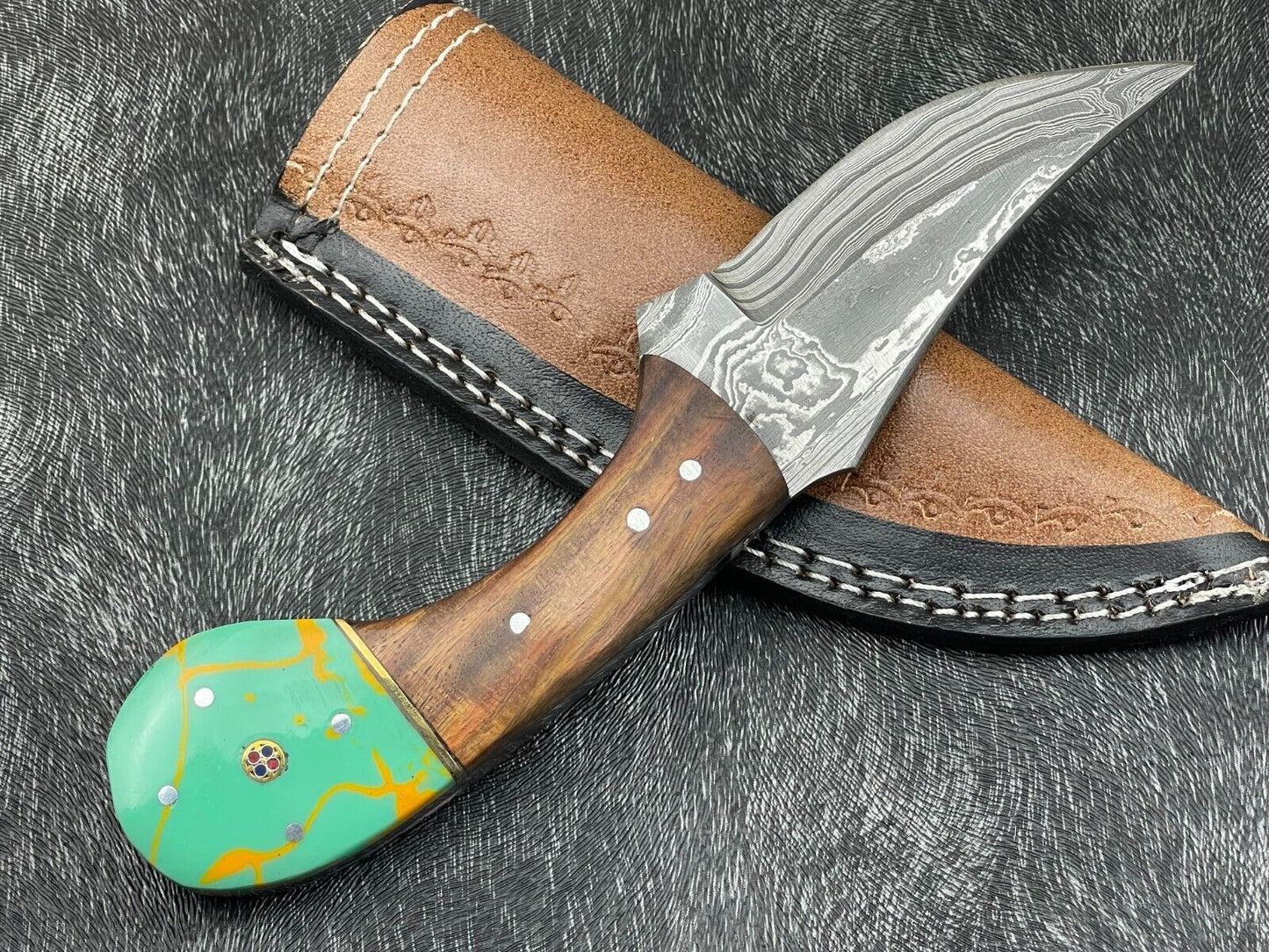 8" Handmade Damascus Steel Skinning Knife – Resin & Hardwood Handle w/ Leather Sheath
