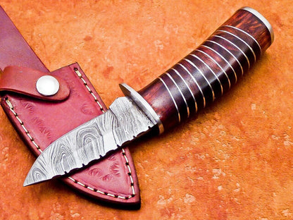 7.5" Handmade Damascus Bowie Knife with Natural Hardwood Handle