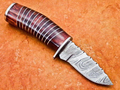 7.5" Handmade Damascus Bowie Knife with Natural Hardwood Handle
