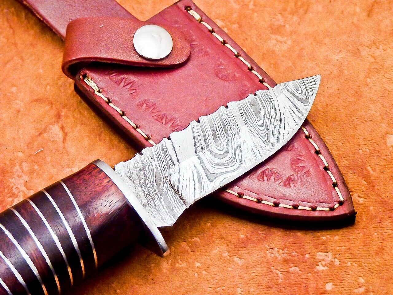 7.5" Handmade Damascus Bowie Knife with Natural Hardwood Handle
