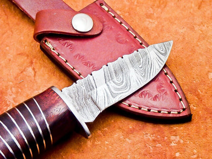 7.5" Handmade Damascus Bowie Knife with Natural Hardwood Handle