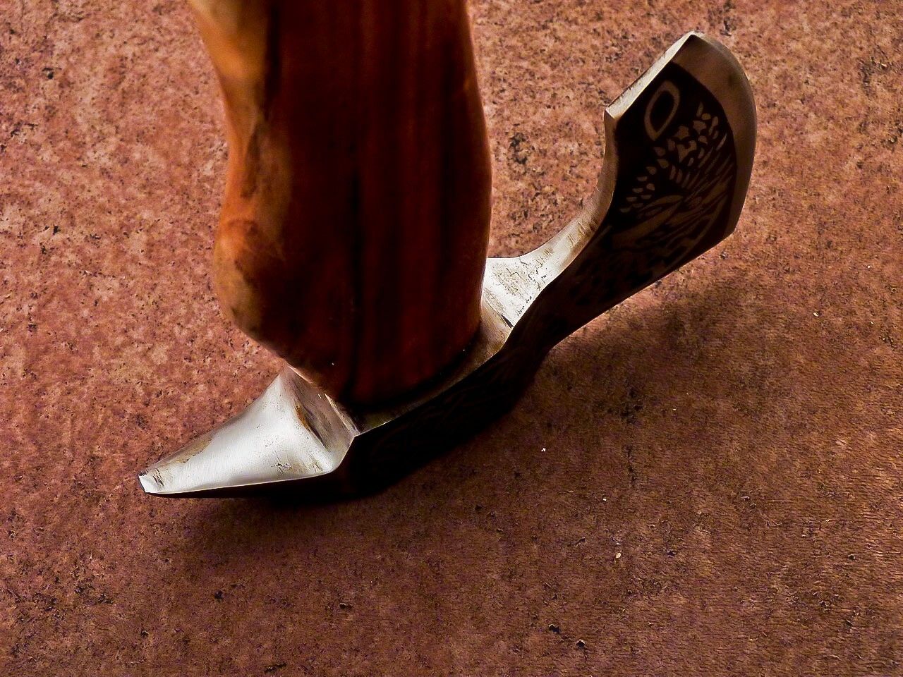 Hand Forged Viking Tomahawk Axe 18 Inch High Carbon Steel Bearded Hatchet with Wood Handle and Leather Sheath