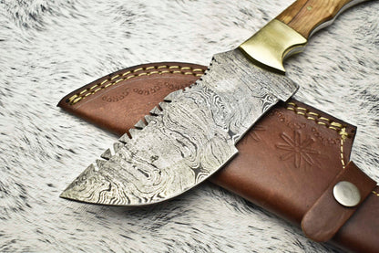 Handmade Damascus Blade Camping Tracker Full Tang Knife