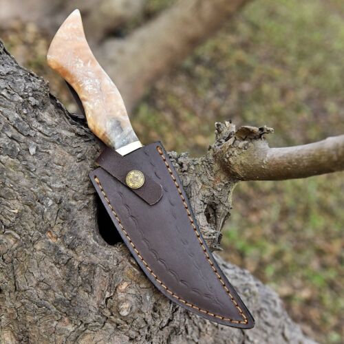 Forged Twist Damascus Steel Skinner Knife – Fixed Blade Hunting Knife with Leather Sheath