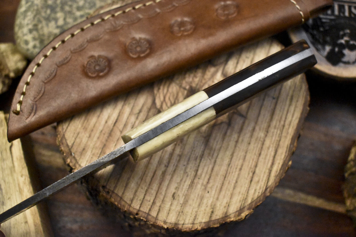 Twist Damascus Skinner Knife with Corian Handle – 10 Inch Handmade Hunting Blade with Sheath