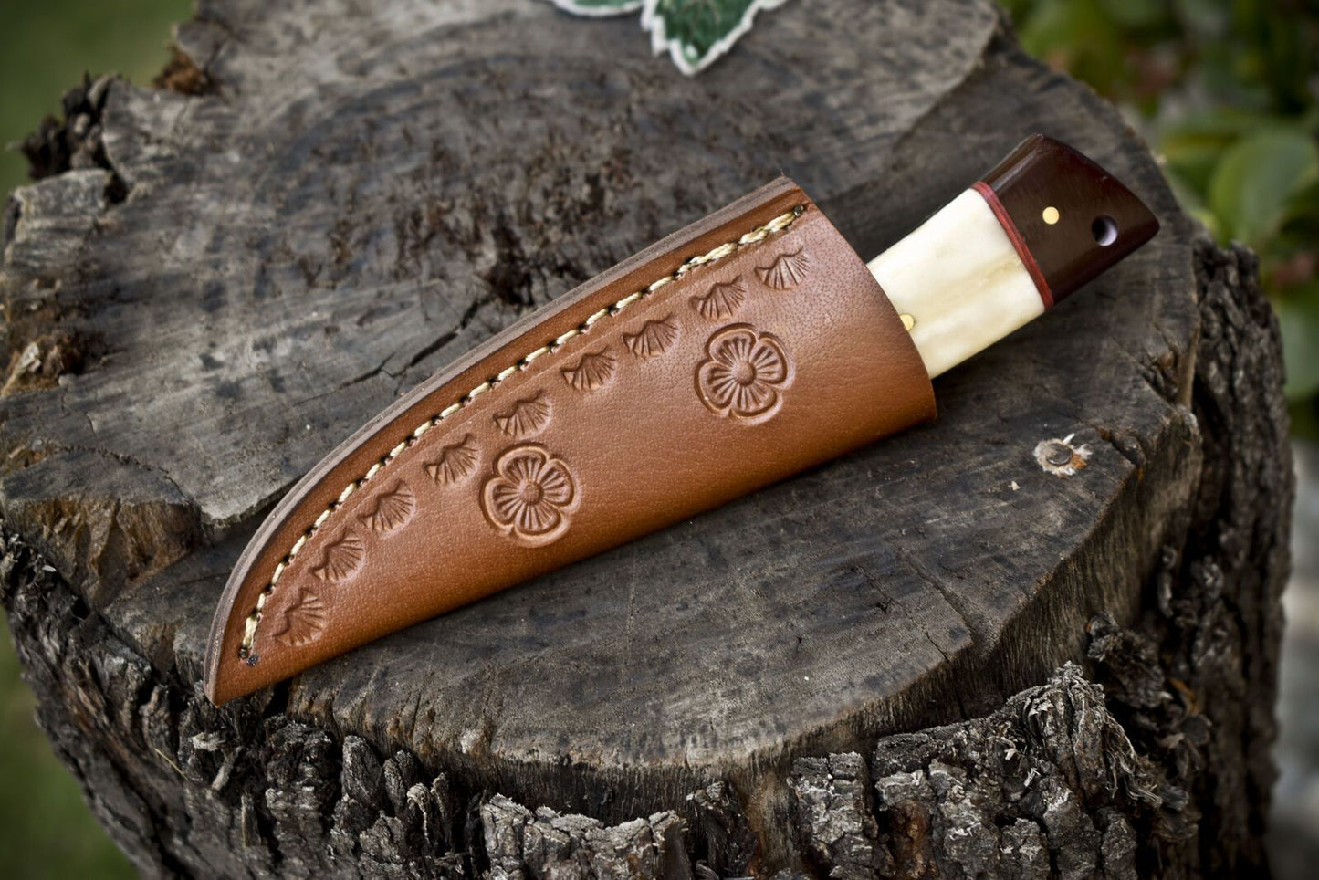 Handmade Rain Drop Damascus Skinner Knife with Bone Handle – Custom Gift Hunting Blade