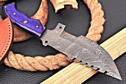 Custom Handmade Bushcraft Hunting Tracker Knife – Forged Damascus Steel Fixed Blade with Wood Handle & Sheath