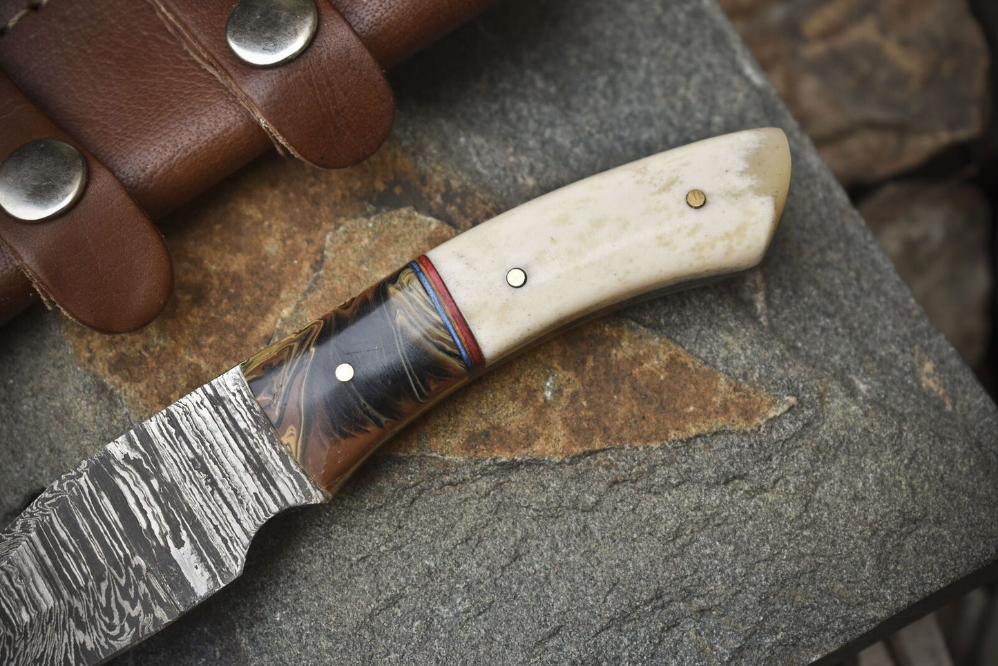 Hot Item Twist Damascus Skinner Knife with Bone Handle and Micarta Bolster for Hiking