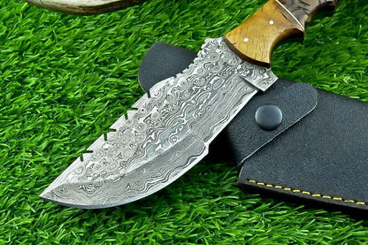 10 Inch Damascus Steel Bowie Tracker Knife with Natural Wood Handle