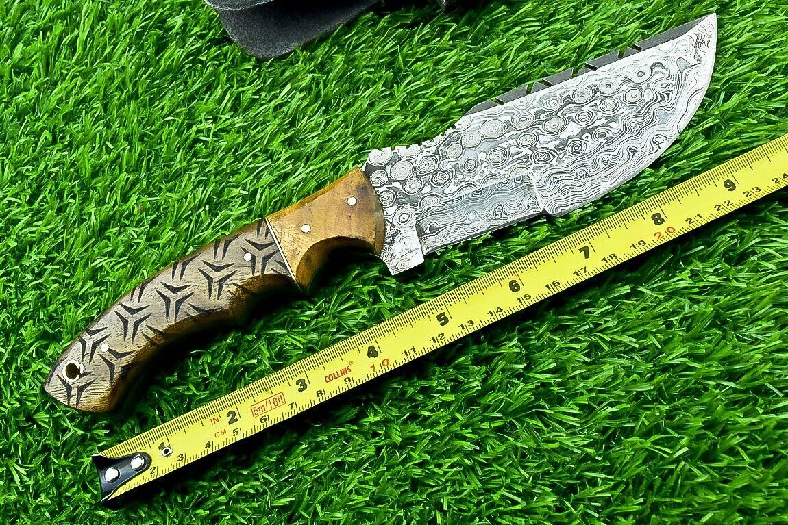 10 Inch Damascus Steel Bowie Tracker Knife with Natural Wood Handle