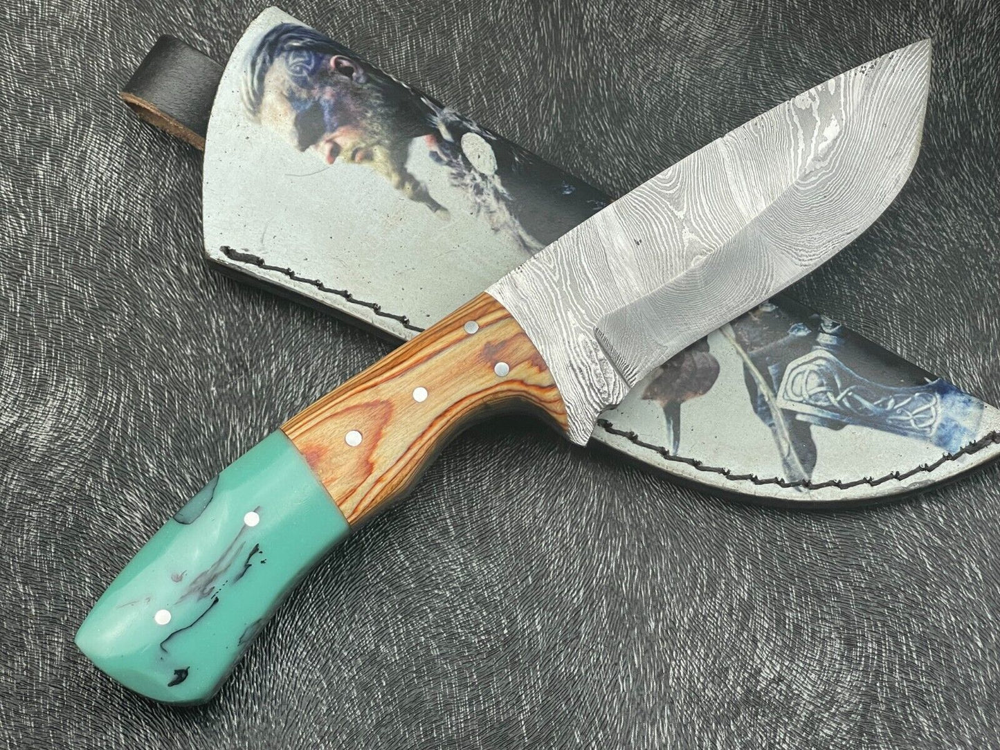 Handmade 8 Inch Damascus Skinning Knife with Resin and Hardwood Handle