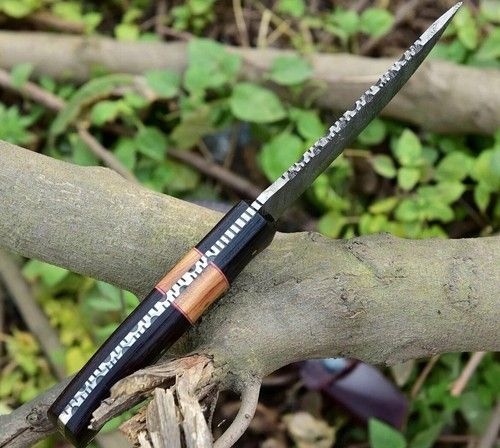 Custom Hand Forged Twist Damascus Hunting Knife Fixed Blade Tactical Skinner with Leather Sheath