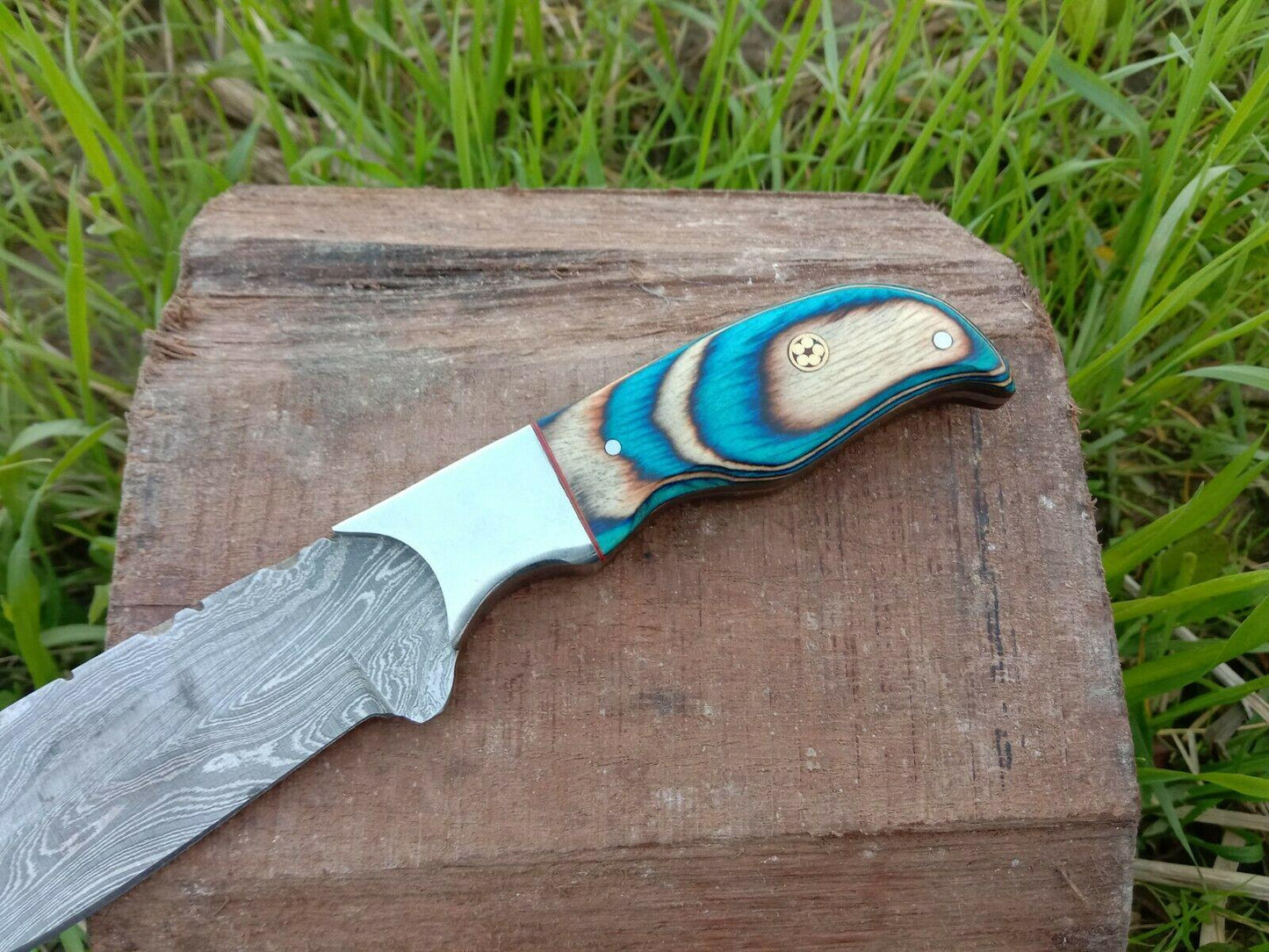 10" Custom Handmade Damascus Steel Bowie Knife with Twist Pattern & Wood Handle