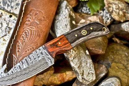 Handmade Damascus Skinner Knife – Hardwood Handle with Wooden Bolster and Leather Sheath
