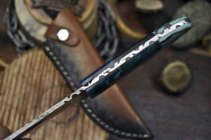 9" Twist Damascus Skinner Knife with Corian Handle and Micarta Bolster – Closeout Hunting Gift