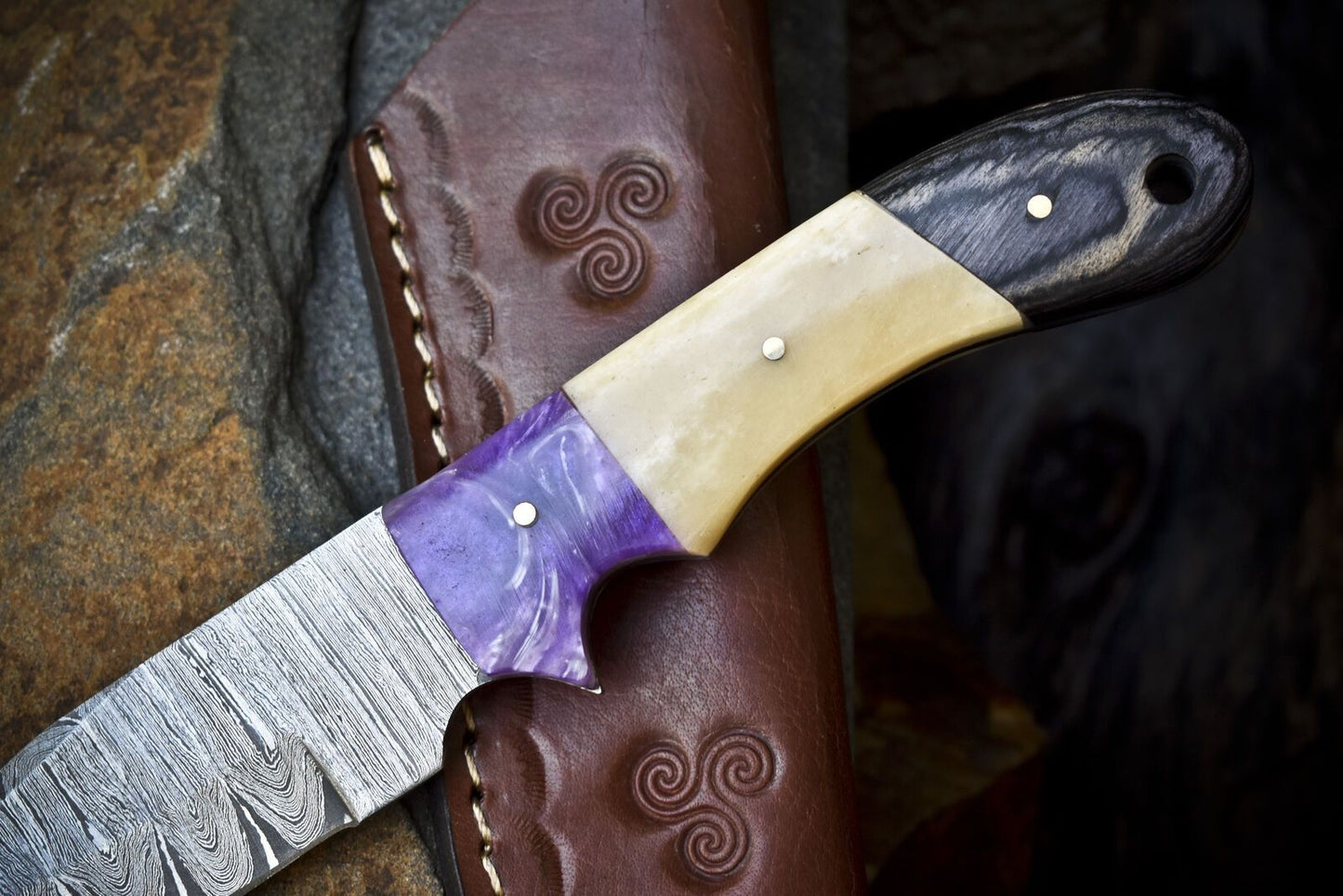 Twist Damascus Skinner Knife with Bone Handle and Micarta Bolster – Survival Hunting Tool with Leather Sheath