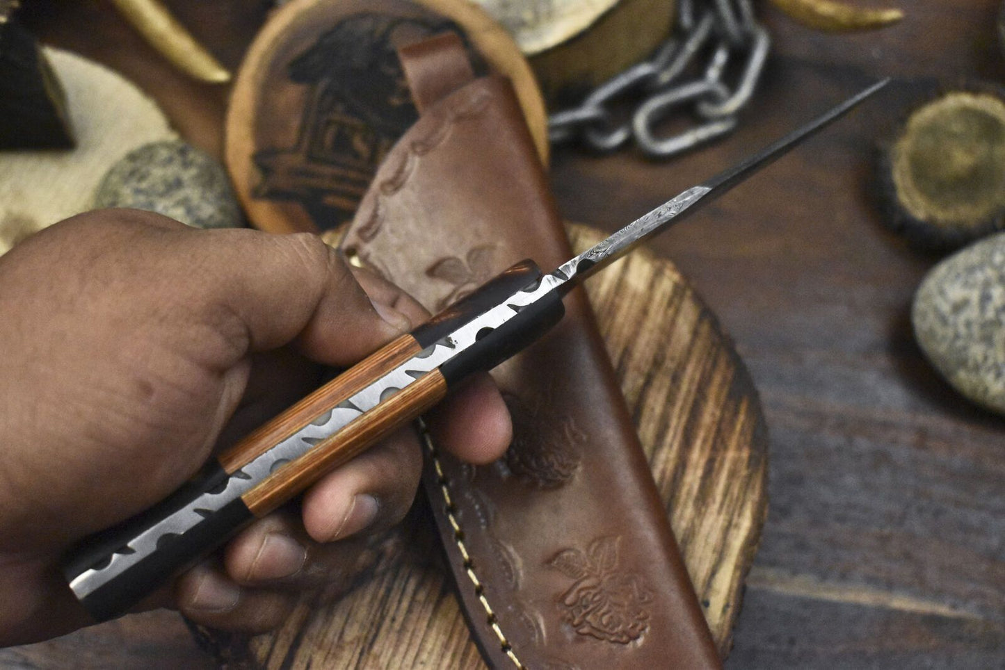 Twist Damascus Skinner Knife with Olive Wood Handle – Hand Forged EDC Hunting Blade