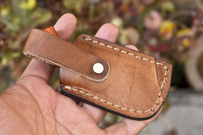 Damascus Skinner Knife with Hardwood Handle for Survival and Hunting