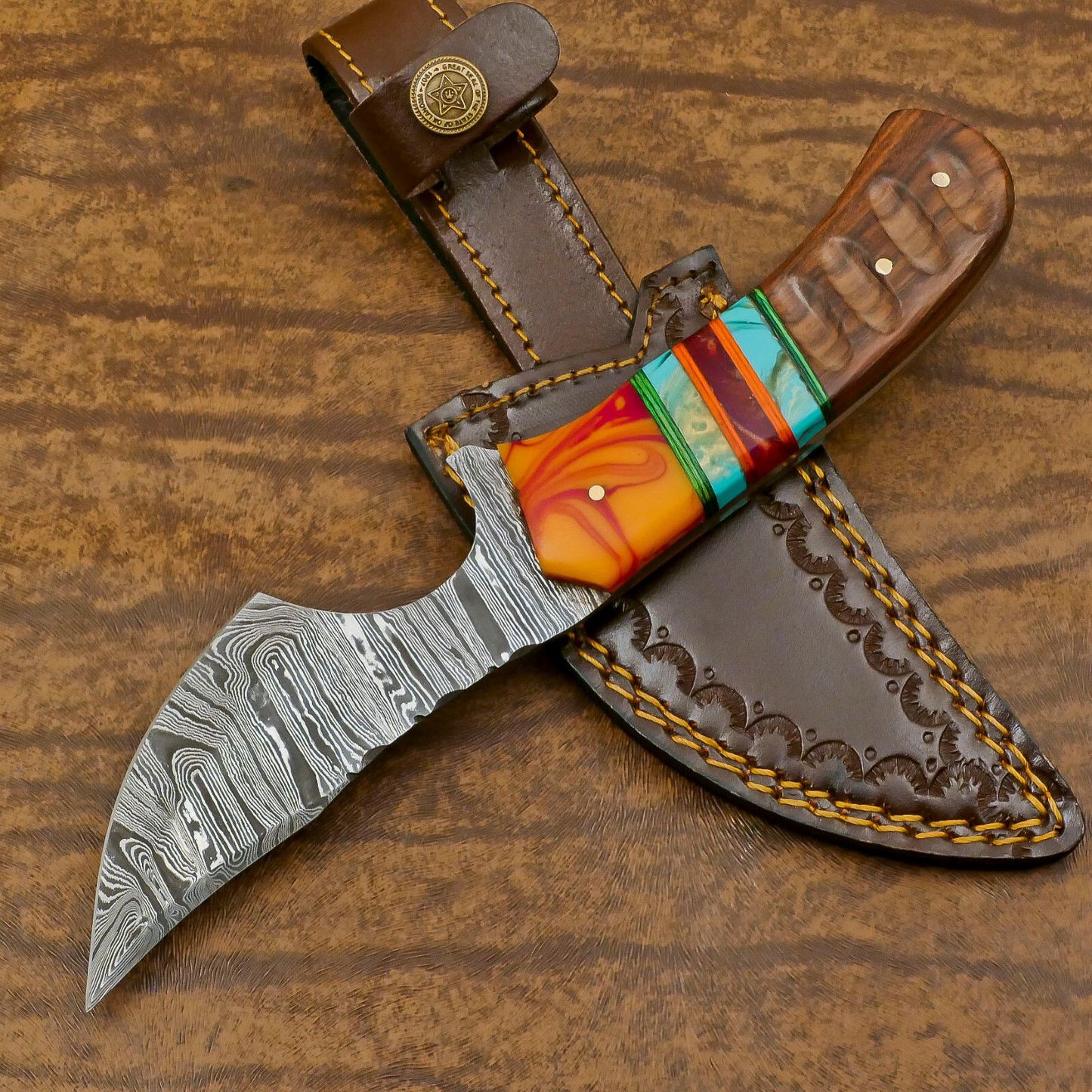 Damascus Skinner Knife with Resin Wood Handle for EDC and Hunting