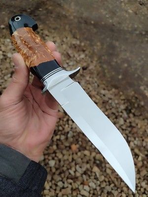 Custom Handmade D2 Steel Hunting Knife – Steel Clip & Resin Sheet Handle with Leather Sheath