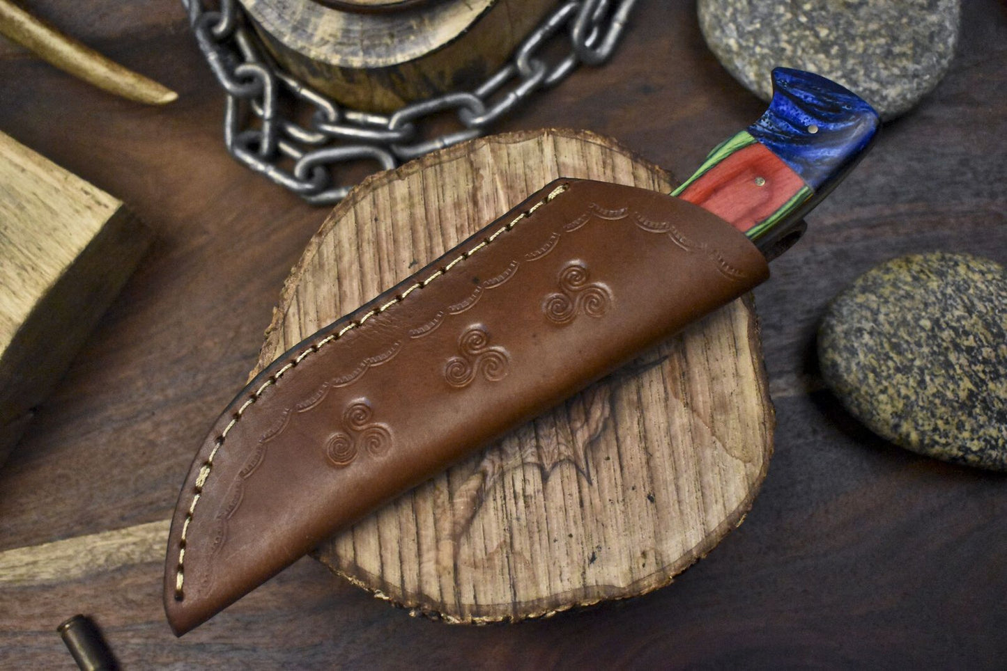9.5 in Forged Skinner Knife w/Gut Hook Ladder Damascus Hard Wood Outdoor