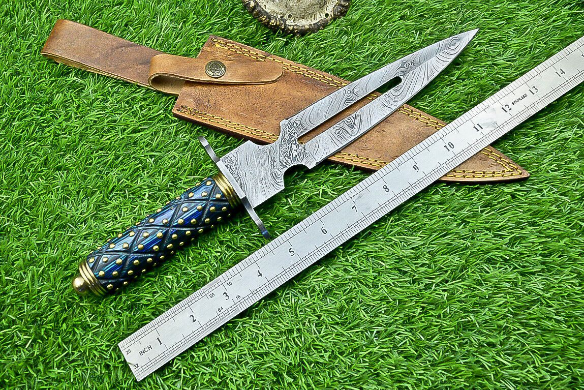 14 Inch Handmade Damascus Steel Hunting Dagger Knife with Hardwood Handle and Sheath