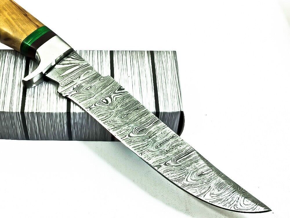 12.75 Inch Damascus Steel Bowie Hunting Knife with Wood Handle and Steel Guard