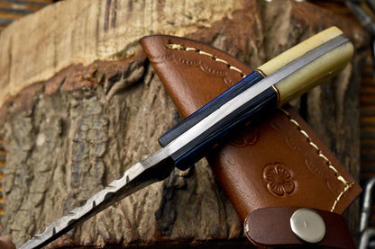 Hot Item Skinner Knife Ladder Damascus Bone and Wood Tactical Rare with Leather Sheath