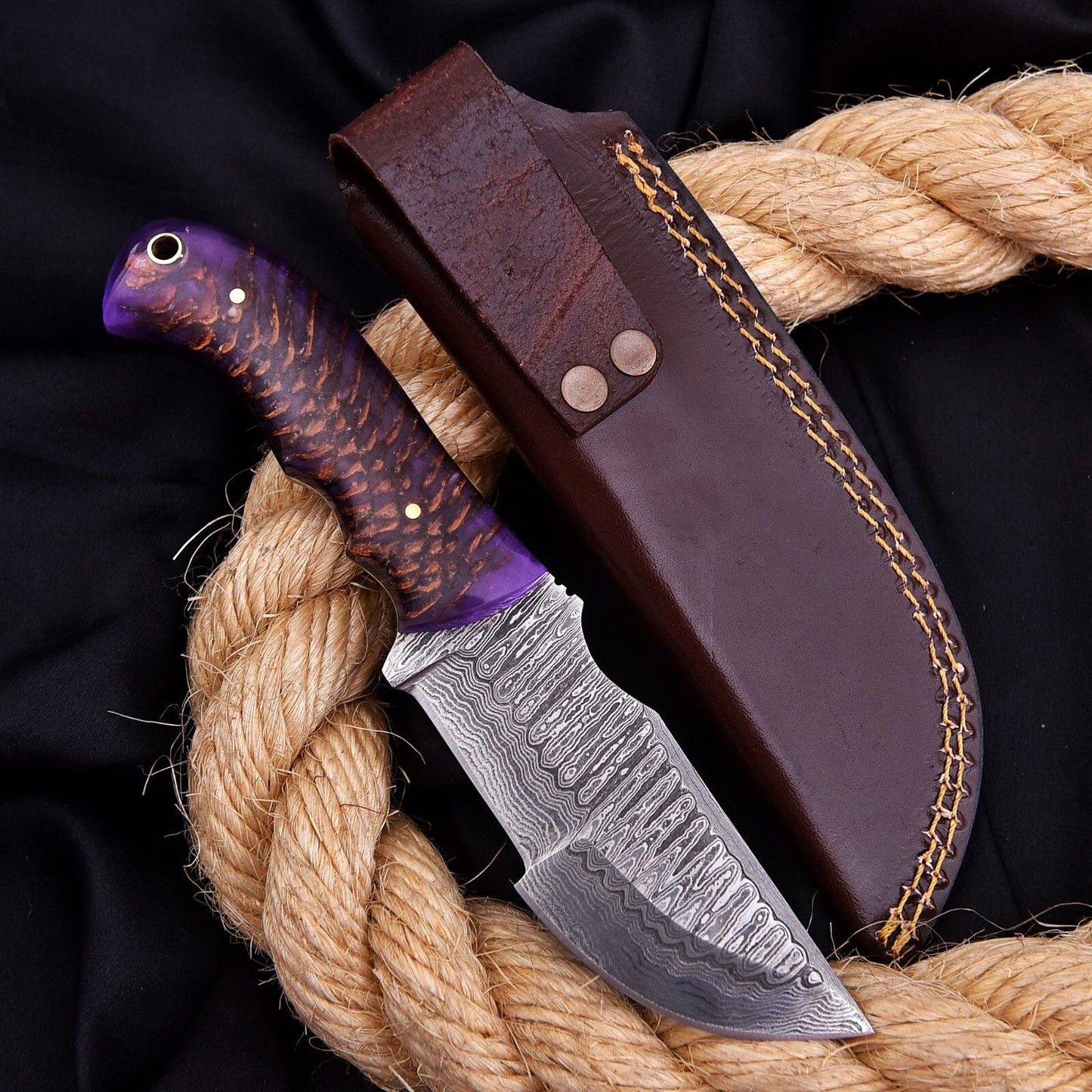 8" Hand Forged Damascus Steel Hunting Tracker Knife | Pine Cone Resin Handle & Leather Sheath