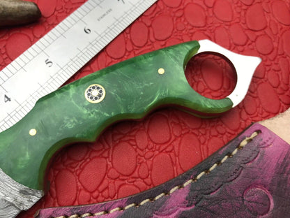 8" Handmade Damascus Karambit Best Karambit Damascus Steel Hunting Knife With Resin Handle