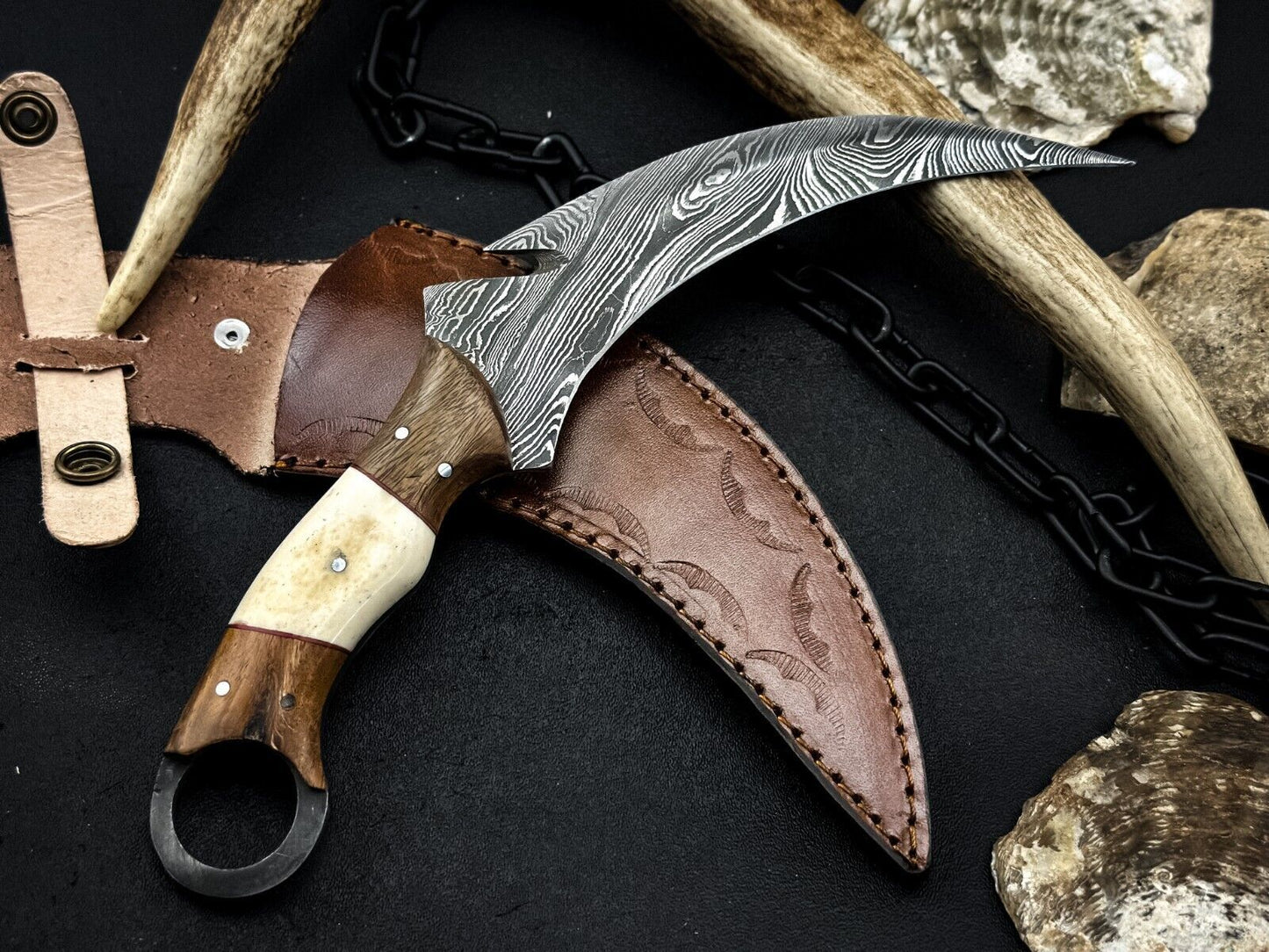 8" Handmade Damascus Karambit Knife Damascus Steel Knife with Bone and Wood Handle