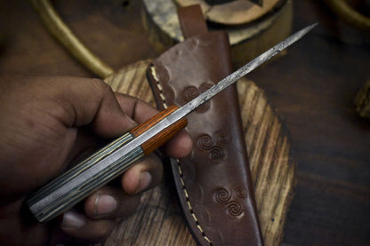 Compact Twist Damascus Skinner Knife Hardwood Handle Wooden Bolster Tactical Use