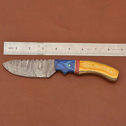 Handmade Forged Damascus Steel Camping Skinner Hunting Knife with Leather Sheath