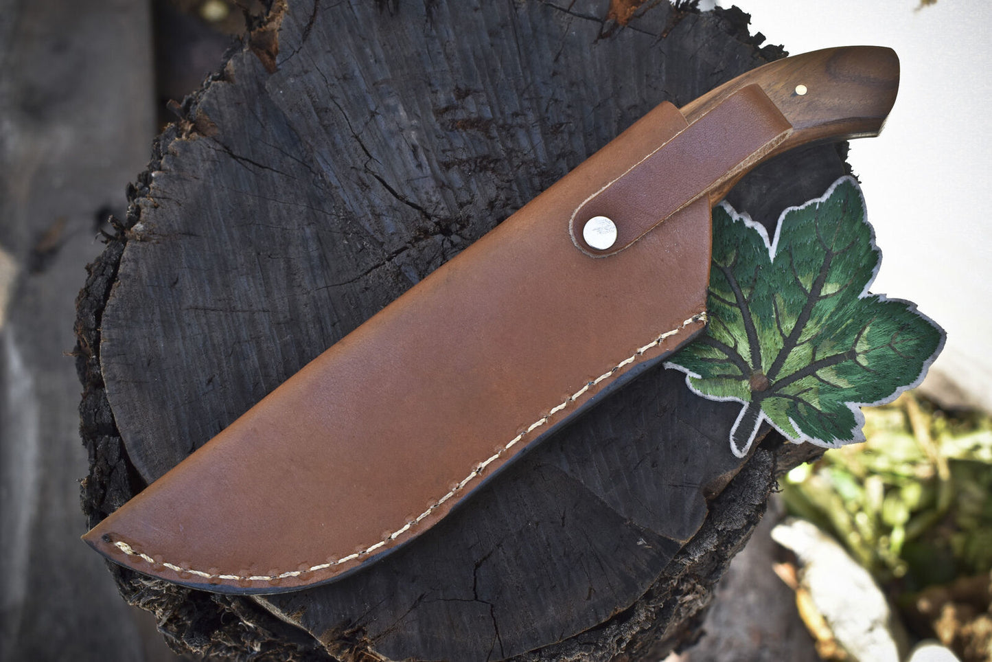 Hand Forged Ladder Damascus Skinner Knife Walnut Wood Handle Outdoor Hunting Tool