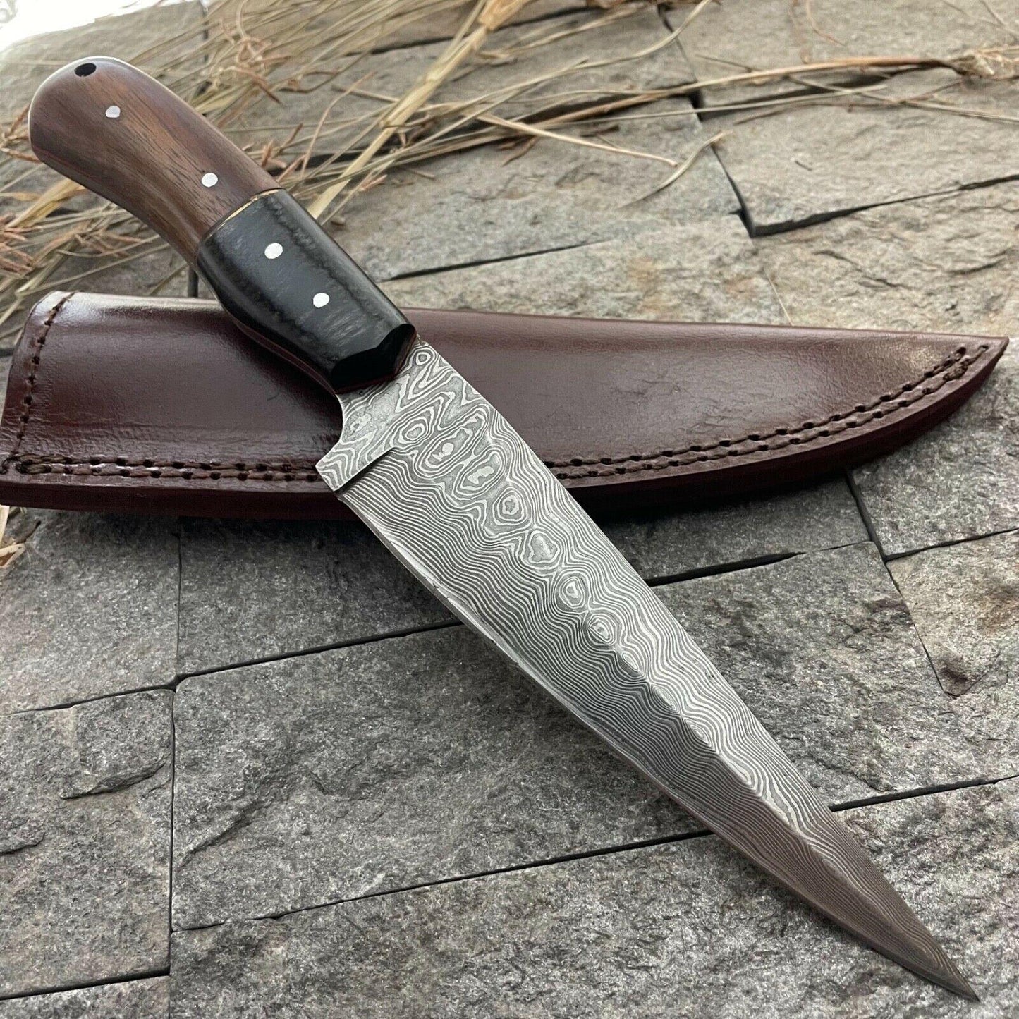 11" Handmade Damascus Hunting Bowie Knife | Full Tang Wooden Handle