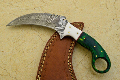 Handmade Best Karambit Full Tang Karambit Damascus Steel Hunting Knife With Wood and Resin Handle