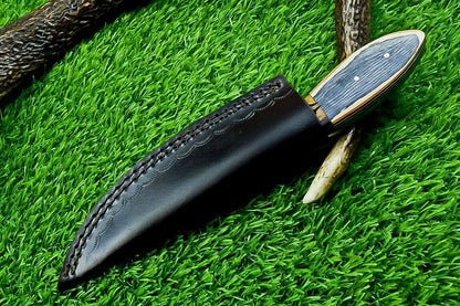 8" Full Tang Damascus Bowie Knife – Hardwood Handle