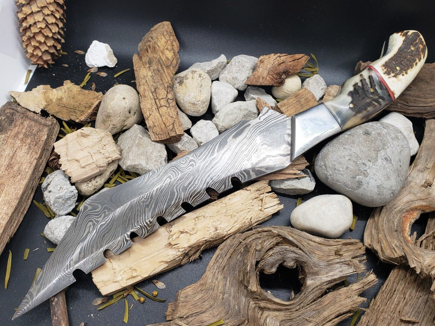 14" Handmade Damascus Survival Bowie Knife – Stag Antler Handle & Leather Sheath