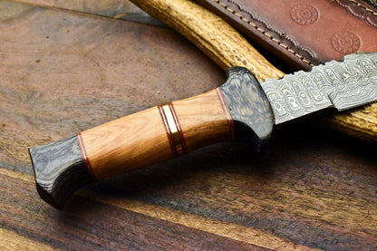 Damascus Bowie – 15.5" Handmade Hunting Knife with Olive Wood Handle & Leather Sheath